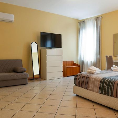 Smart Hotel フェラーラ エクステリア 写真